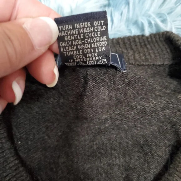 DOCKERS~ CREWNECK GRAY SWEATER - Picture 7 of 7